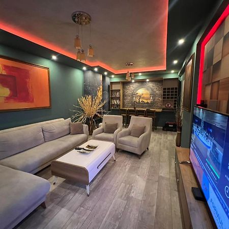 Luxurious Apartment With City View Prisztina Zewnętrze zdjęcie