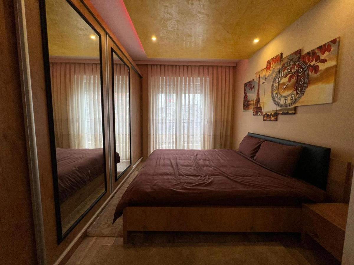 Luxurious Apartment With City View Prisztina Zewnętrze zdjęcie